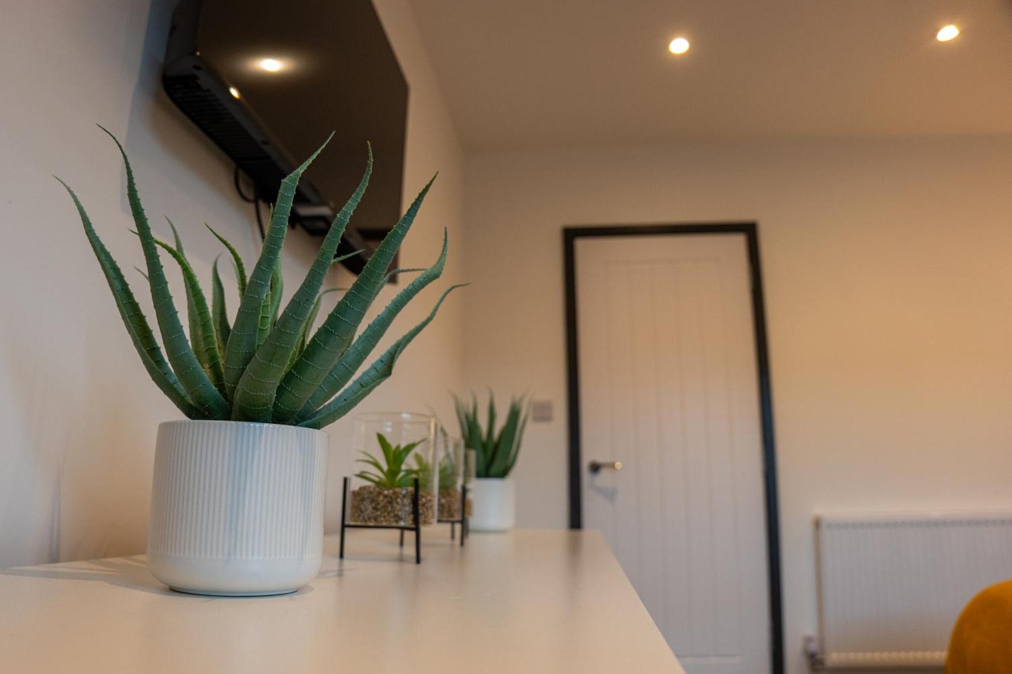 High End Apartment - Perfect For Contractors & Builders - Free Parking Ilkeston Kültér fotó