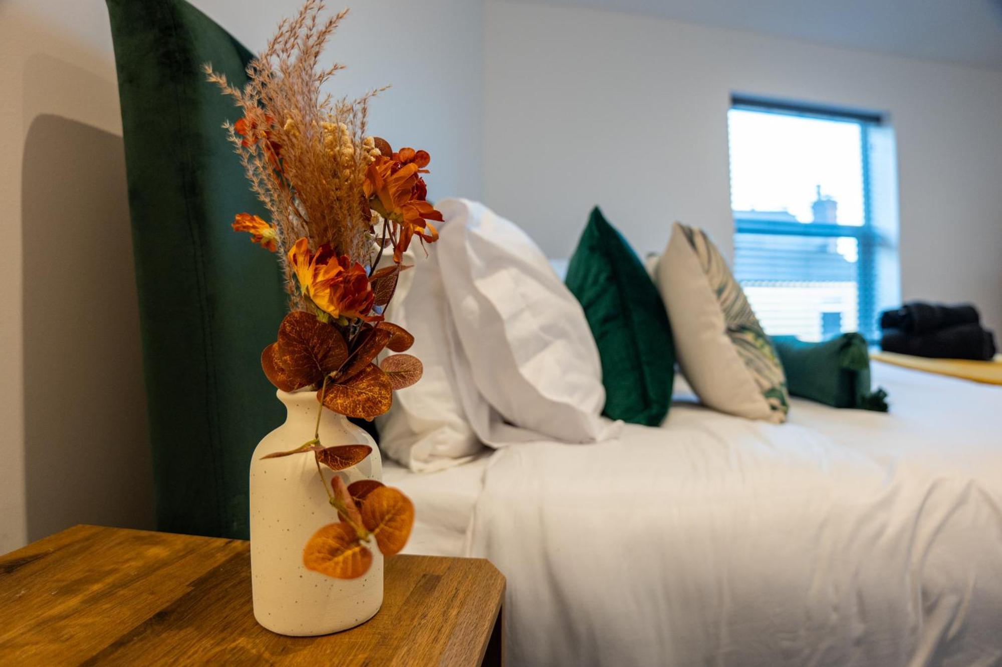 High End Apartment - Perfect For Contractors & Builders - Free Parking Ilkeston Kültér fotó