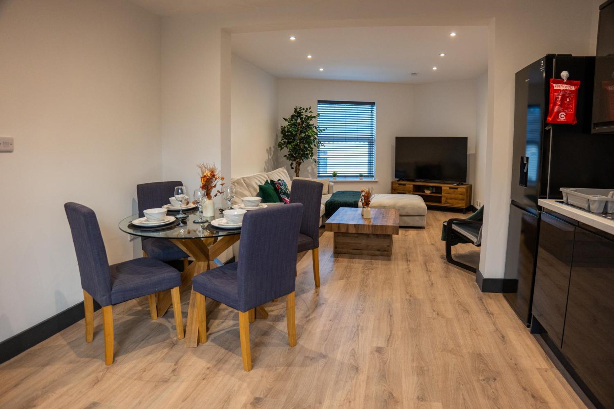 High End Apartment - Perfect For Contractors & Builders - Free Parking Ilkeston Kültér fotó