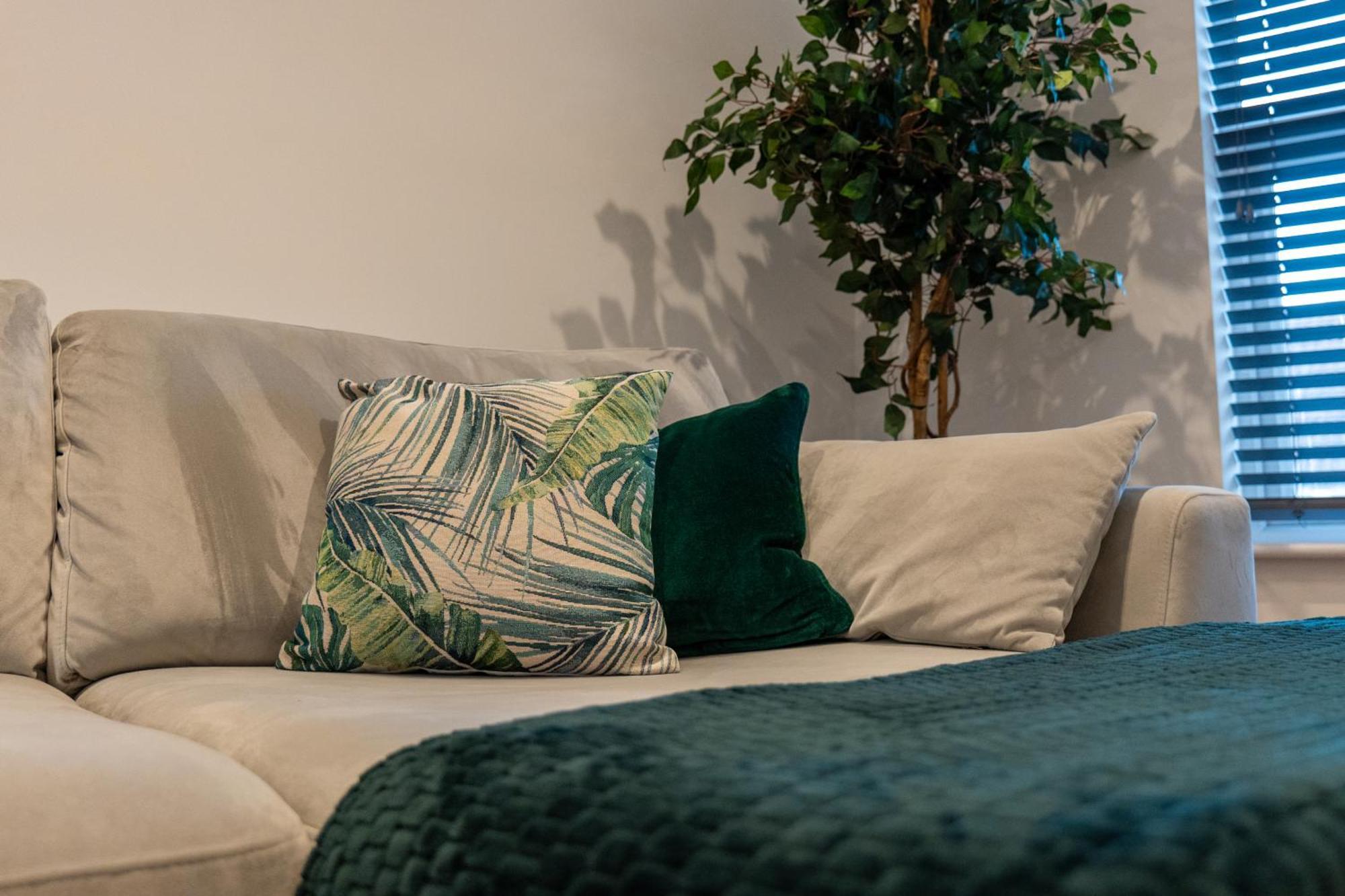 High End Apartment - Perfect For Contractors & Builders - Free Parking Ilkeston Kültér fotó