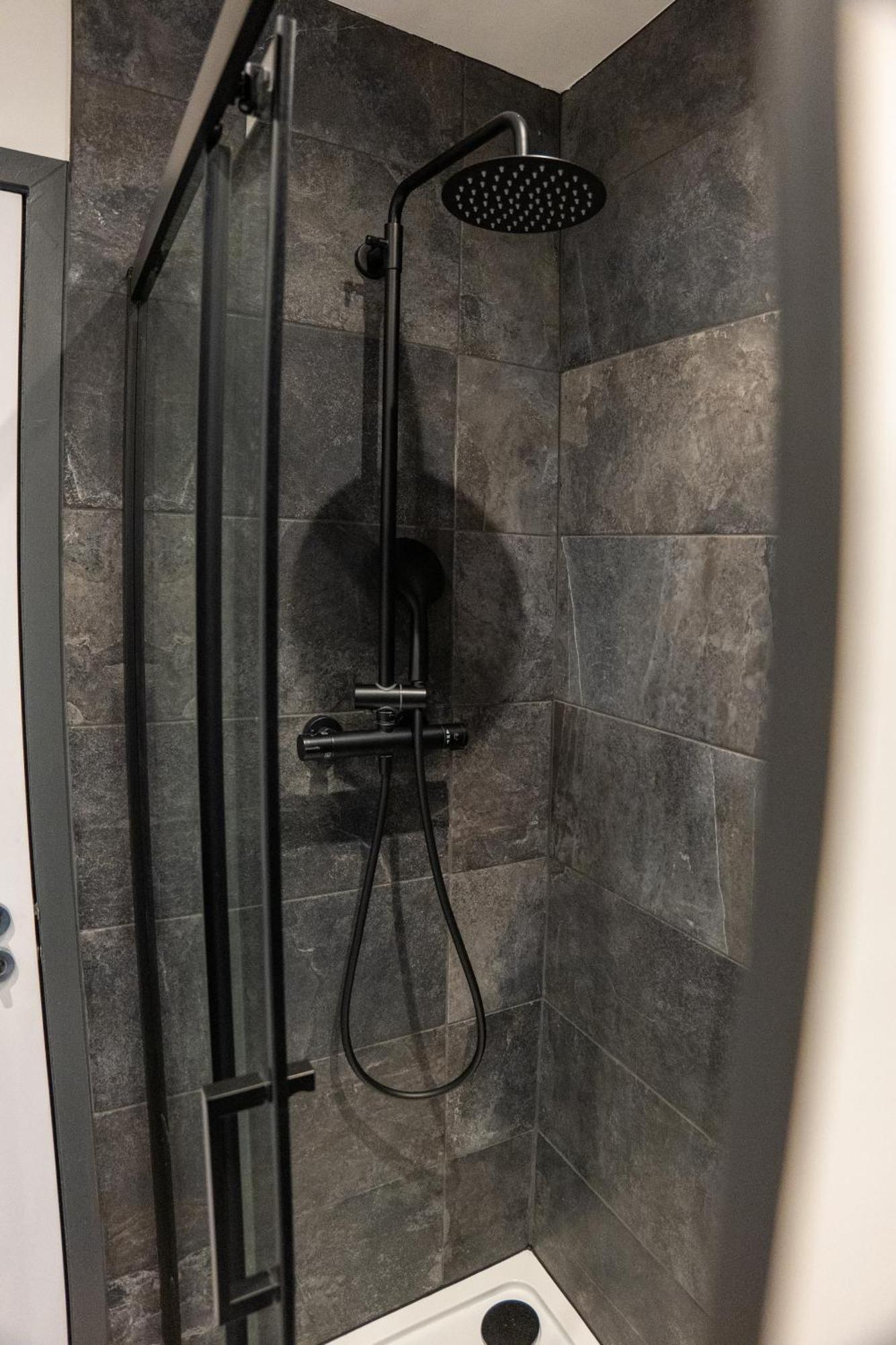 High End Apartment - Perfect For Contractors & Builders - Free Parking Ilkeston Kültér fotó