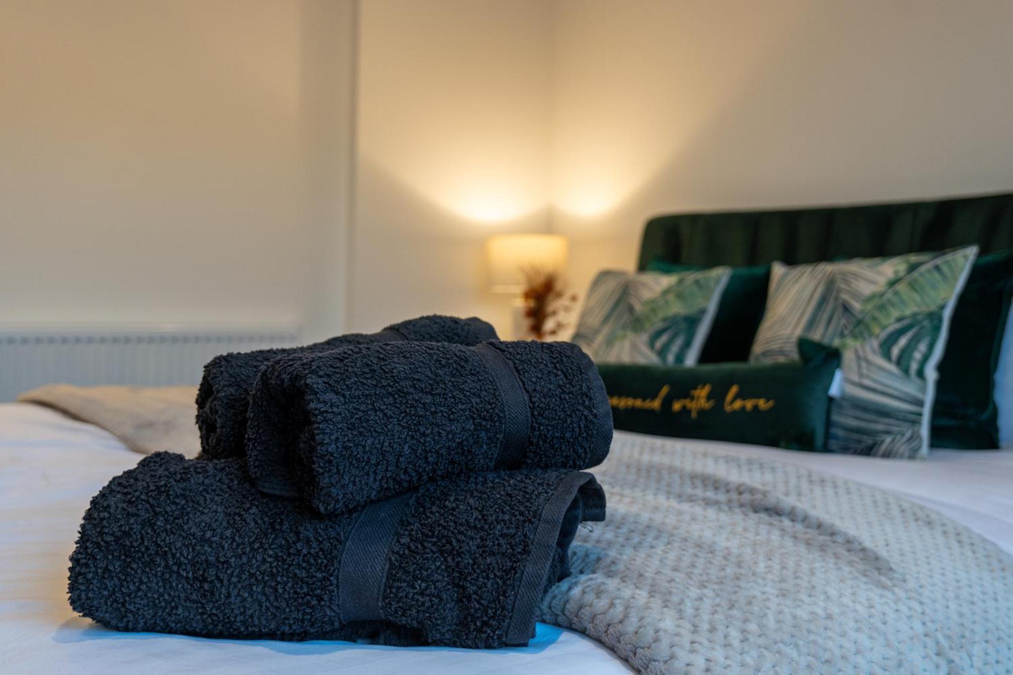 High End Apartment - Perfect For Contractors & Builders - Free Parking Ilkeston Kültér fotó