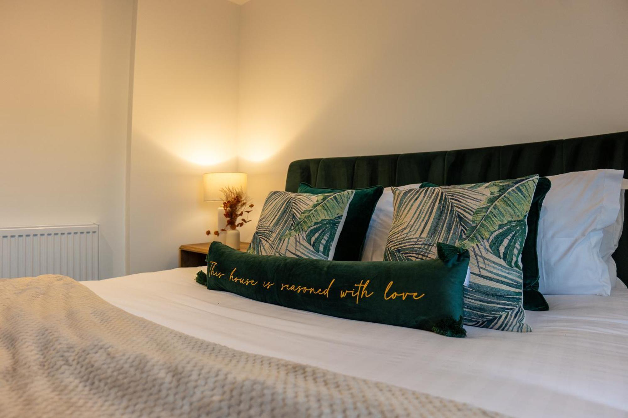 High End Apartment - Perfect For Contractors & Builders - Free Parking Ilkeston Kültér fotó