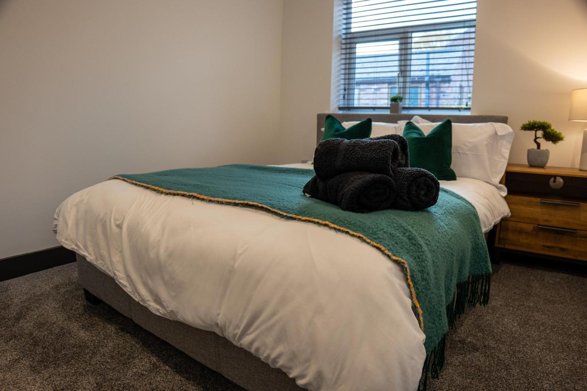 High End Apartment - Perfect For Contractors & Builders - Free Parking Ilkeston Kültér fotó