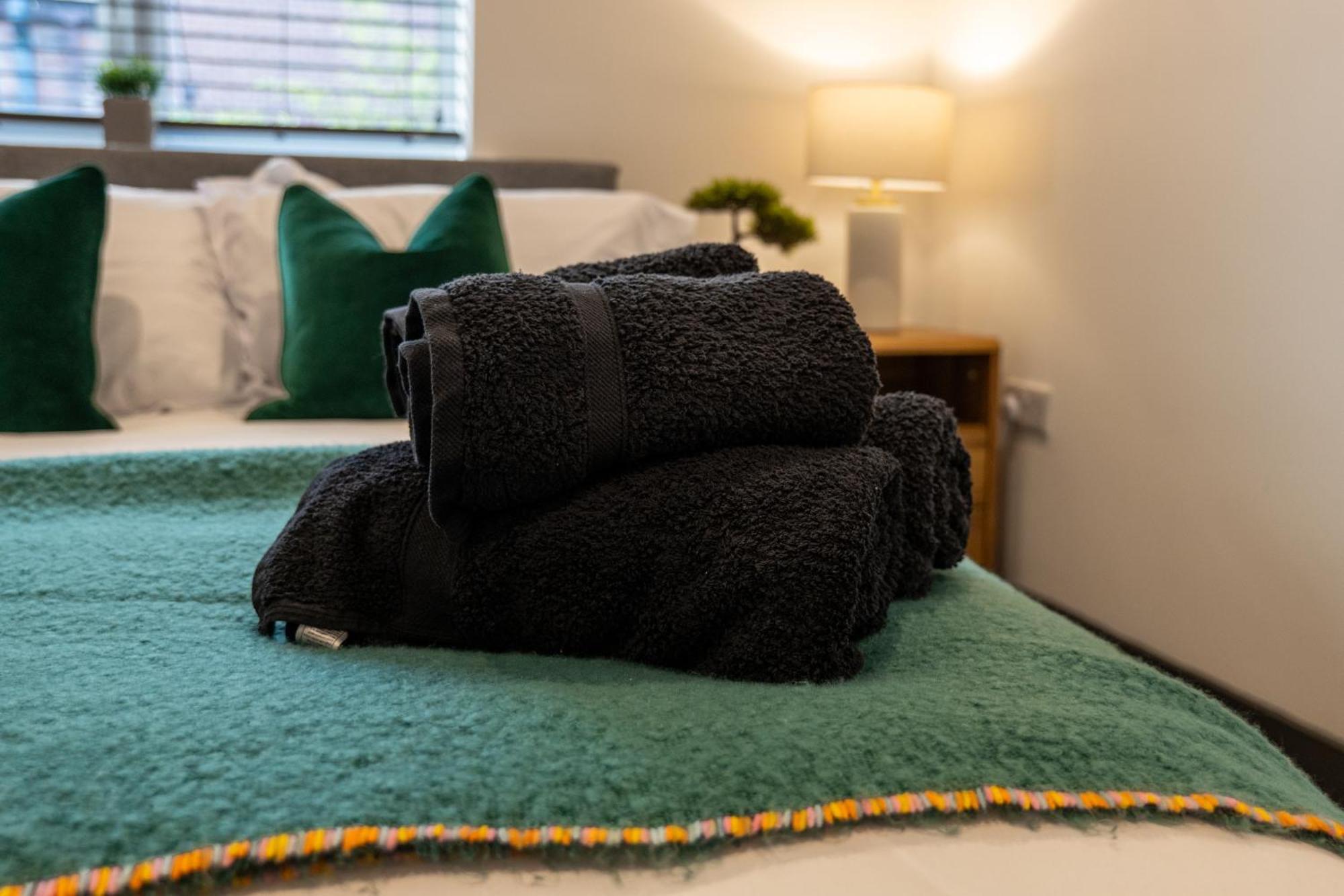 High End Apartment - Perfect For Contractors & Builders - Free Parking Ilkeston Kültér fotó