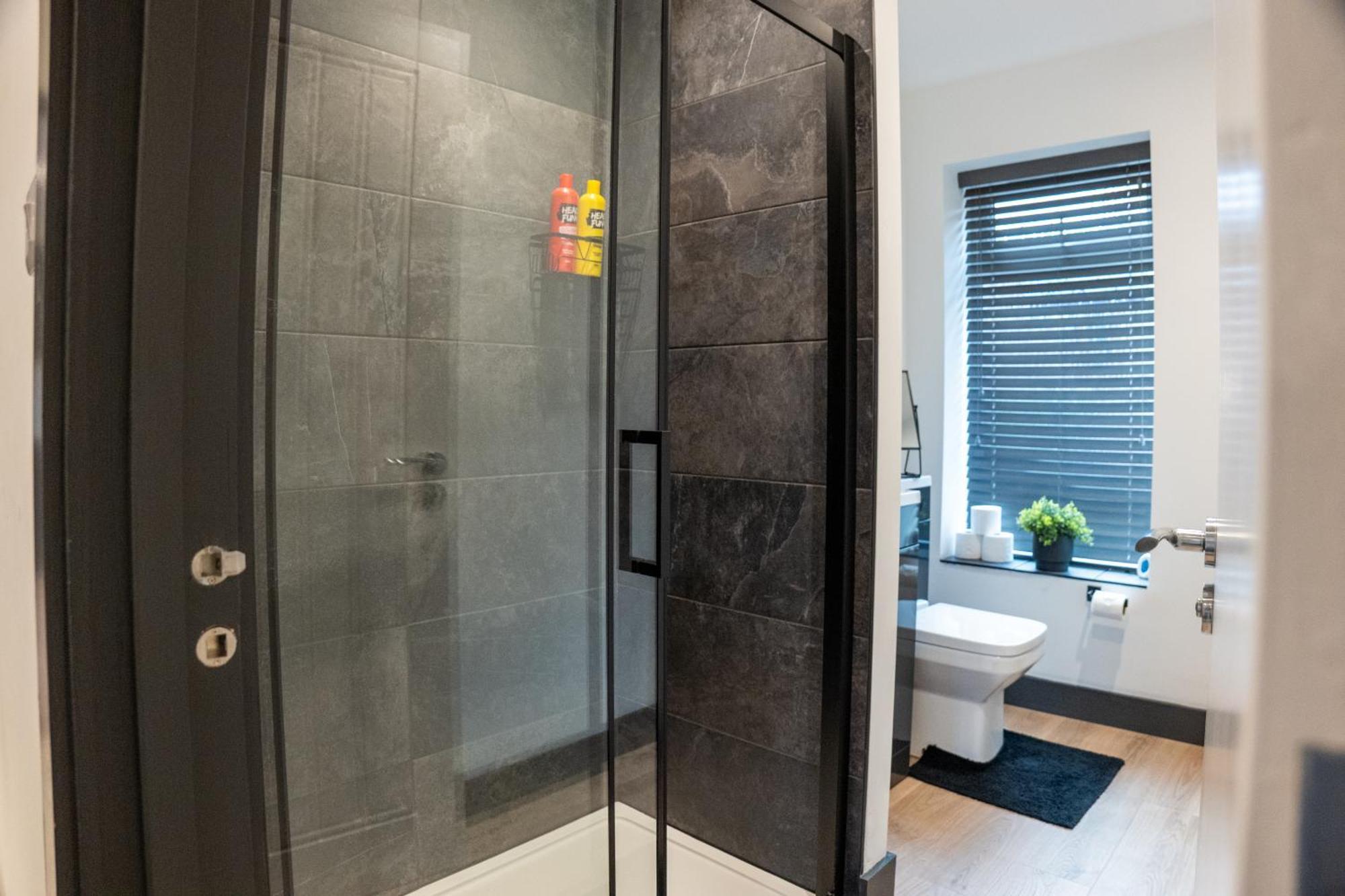 High End Apartment - Perfect For Contractors & Builders - Free Parking Ilkeston Kültér fotó