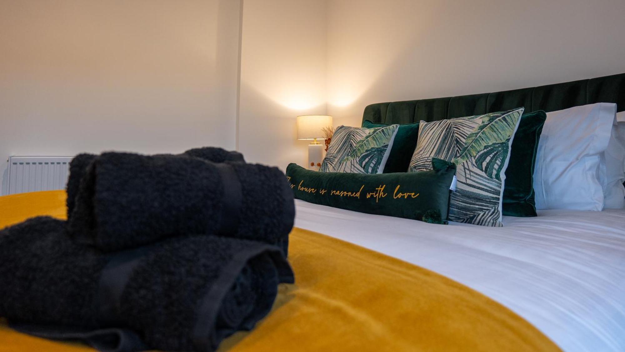 High End Apartment - Perfect For Contractors & Builders - Free Parking Ilkeston Kültér fotó